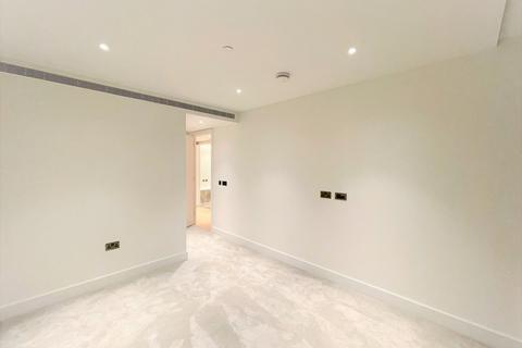 2 bedroom apartment to rent, Parkside Apartments, London, W12