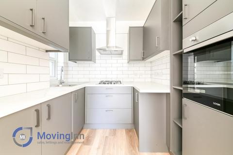 3 bedroom flat for sale, Frant Road, Thornton Heath, CR7 7JY