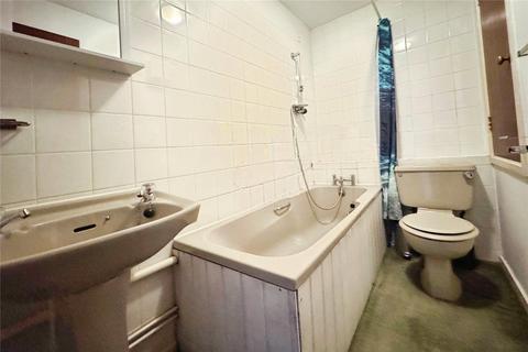 2 bedroom terraced house to rent, Westgate Close, Kent CT2