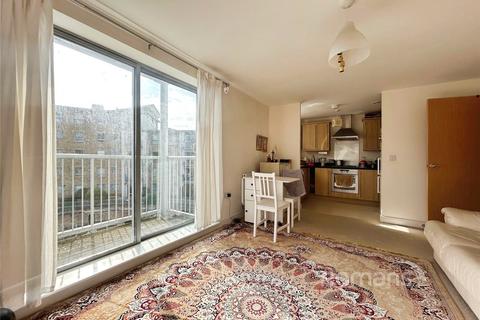 2 bedroom apartment for sale, Coombe Way, Farnborough, Hampshire