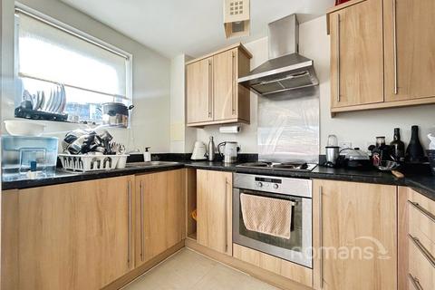 2 bedroom apartment for sale, Coombe Way, Farnborough, Hampshire
