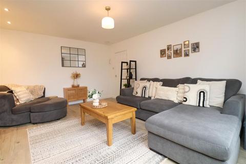 undefined, Kenilworth Road, Fleet GU51