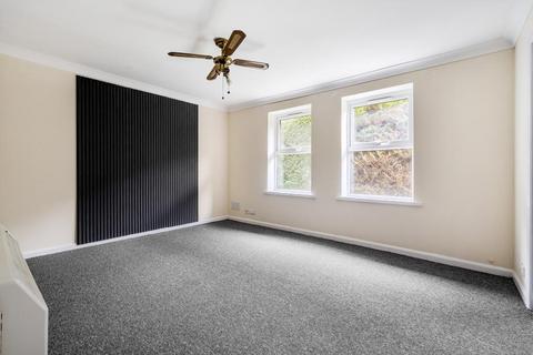 2 bedroom flat to rent, Wilson Road,  Reading,  RG30