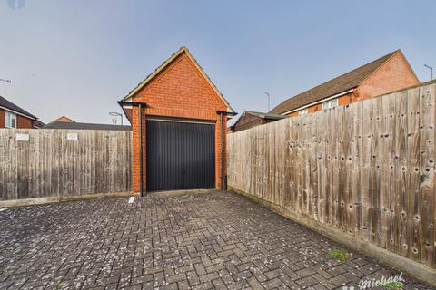 2 bedroom maisonette for sale, Oxpen, Aylesbury