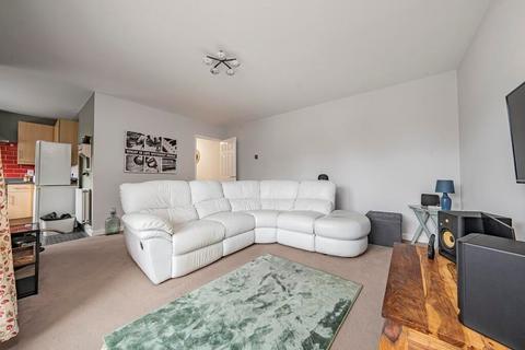 1 bedroom flat for sale, Windrush Drive, High Wycombe, HP13