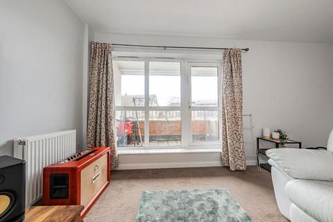 1 bedroom flat for sale, Windrush Drive, High Wycombe, HP13