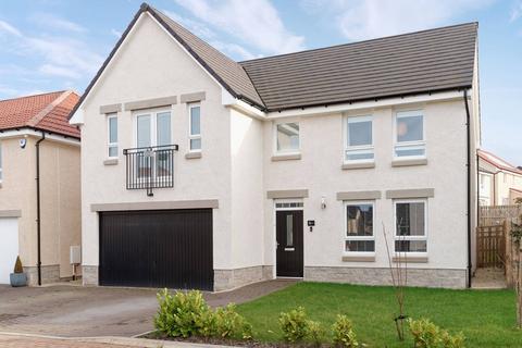 4 bedroom detached house for sale, 3 Allerdice Road, East Calder, EH53 0PW