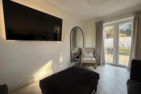 undefined, Scott Close, Daventry