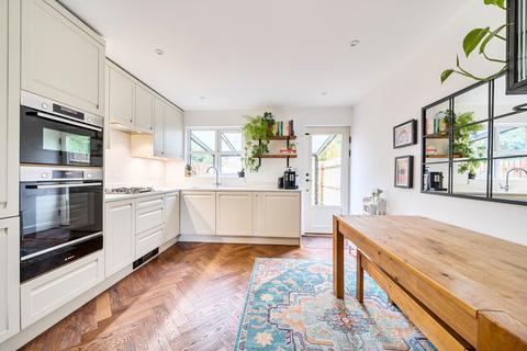 undefined, Bishops Drive, Wokingham, Berkshire