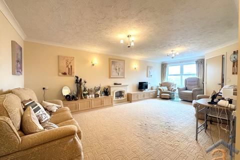 2 bedroom flat for sale, Regency Court, 29 Park Road West Southport PR9 0JU