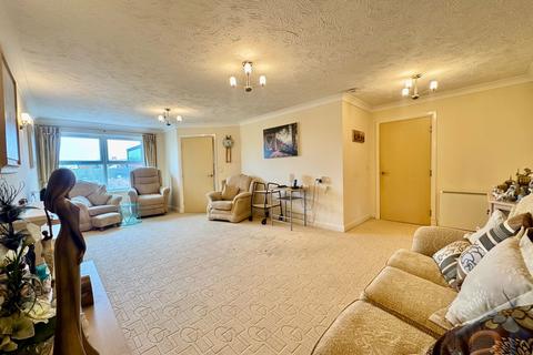 2 bedroom flat for sale, Regency Court, 29 Park Road West Southport PR9 0JU