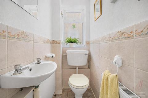 4 bedroom semi-detached house for sale, Frome Gardens, Stroud GL5