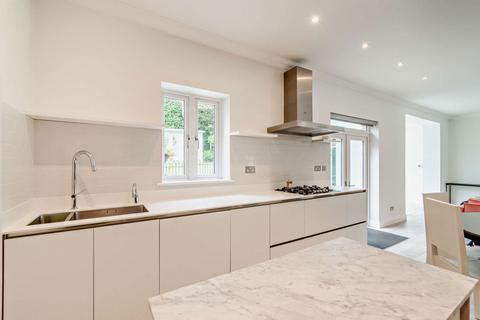 undefined, Love Lane, Pinner, HA5
