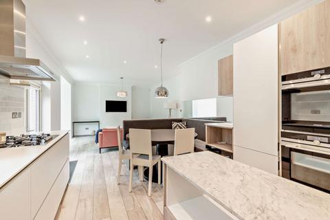 undefined, Love Lane, Pinner, HA5