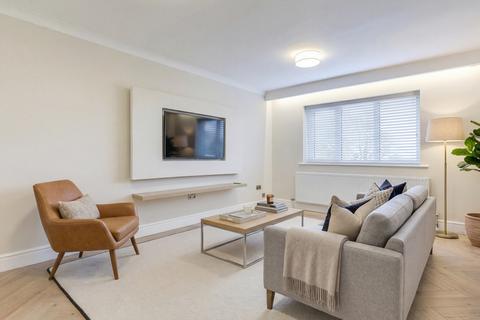 2 bedroom flat for sale, Kerry Garth, Horsforth, Leeds, West Yorkshire, LS18