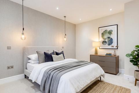 2 bedroom flat for sale, Kerry Garth, Horsforth, Leeds, West Yorkshire, LS18