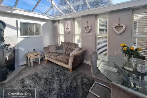undefined, Turner Road, Buxton
