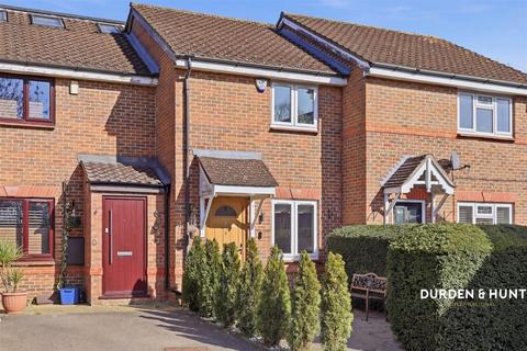 2 bedroom terraced house for sale, Maybury Close, Loughton, IG10