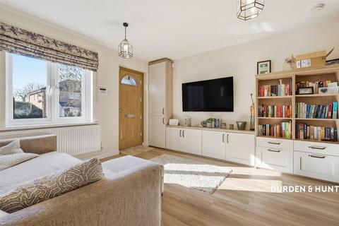 2 bedroom terraced house for sale, Maybury Close, Loughton, IG10