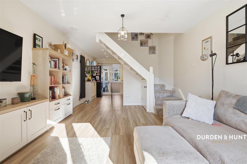 Maybury Close