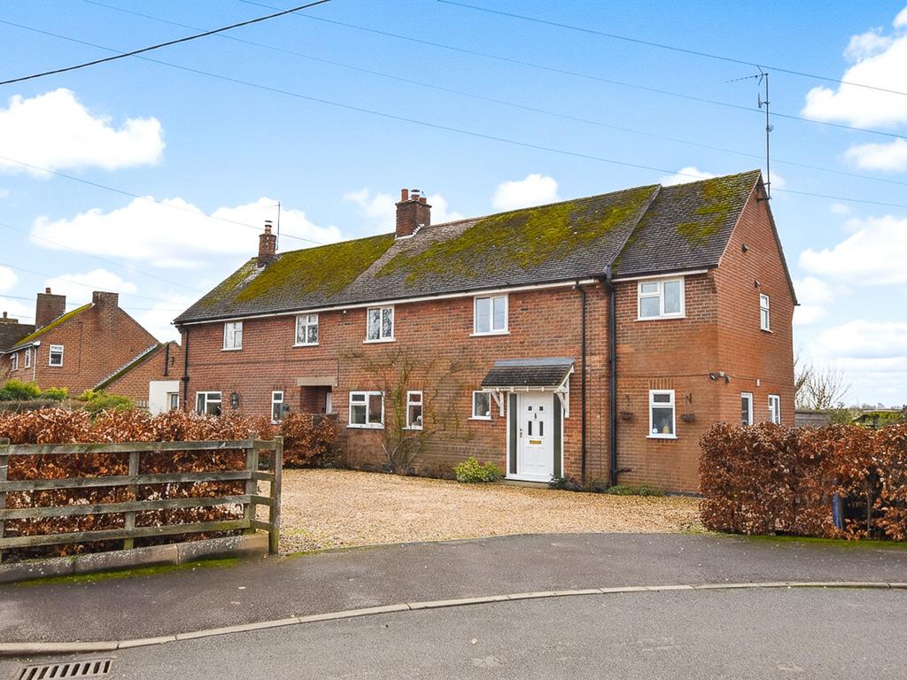 11 Quinbury End
