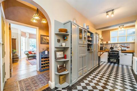 2 bedroom flat to rent, St. Johns Park, London SE3