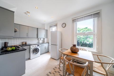 Clifton Park Avenue, Raynes Park, London, SW20