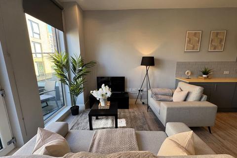 2 bedroom flat to rent, Avenir Heights, Station Approach Road, Coulsdon, CR5