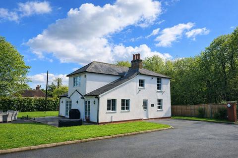 4 bedroom detached house for sale, Canterbury Road, Ashford, TN25