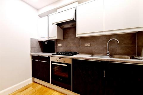 1 bedroom flat to rent, Station Lane, Hornchurch