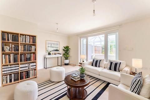 3 bedroom terraced house for sale, Victoria Road, Lowestoft