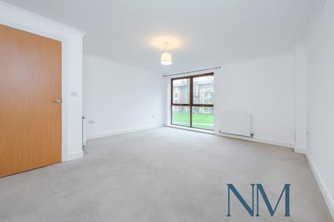 2 bedroom flat to rent, Commonwealth Drive, Three Bridges, Crawley RH10