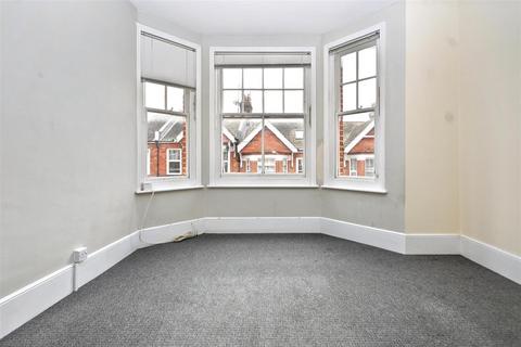 2 bedroom flat for sale, Gore Park Road, Eastbourne