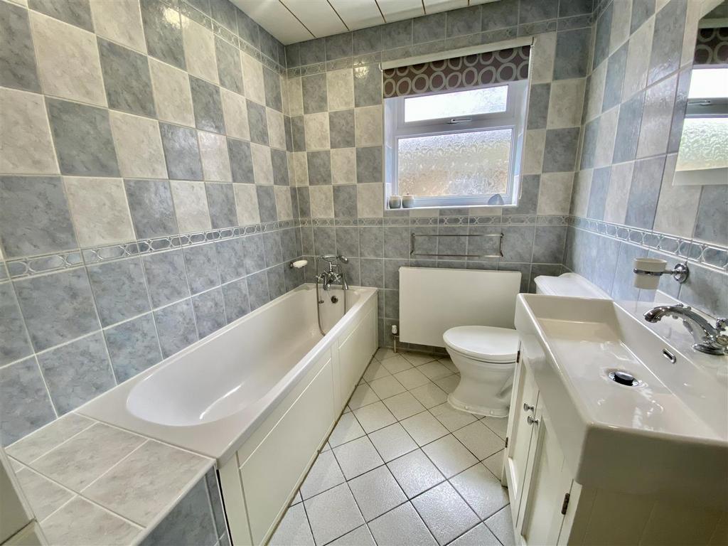 Bramleys Estate Agents - Lady Heton Avenue - Mirfi