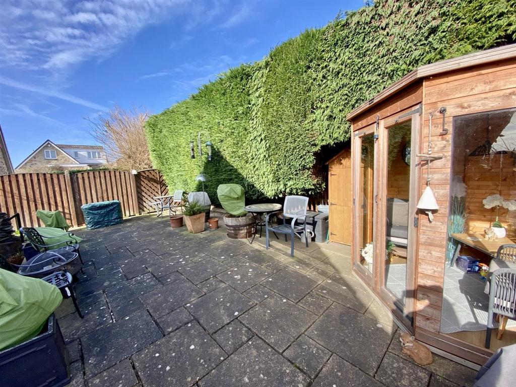 Bramleys Estate Agents - Lady Heton Avenue - Mirfi