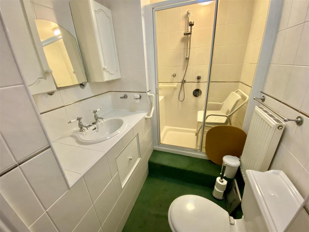 Bramleys Estate Agents - Lady Heton Avenue - Mirfi