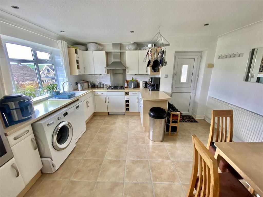 Bramleys Estate Agents - Lady Heton Avenue - Mirfi