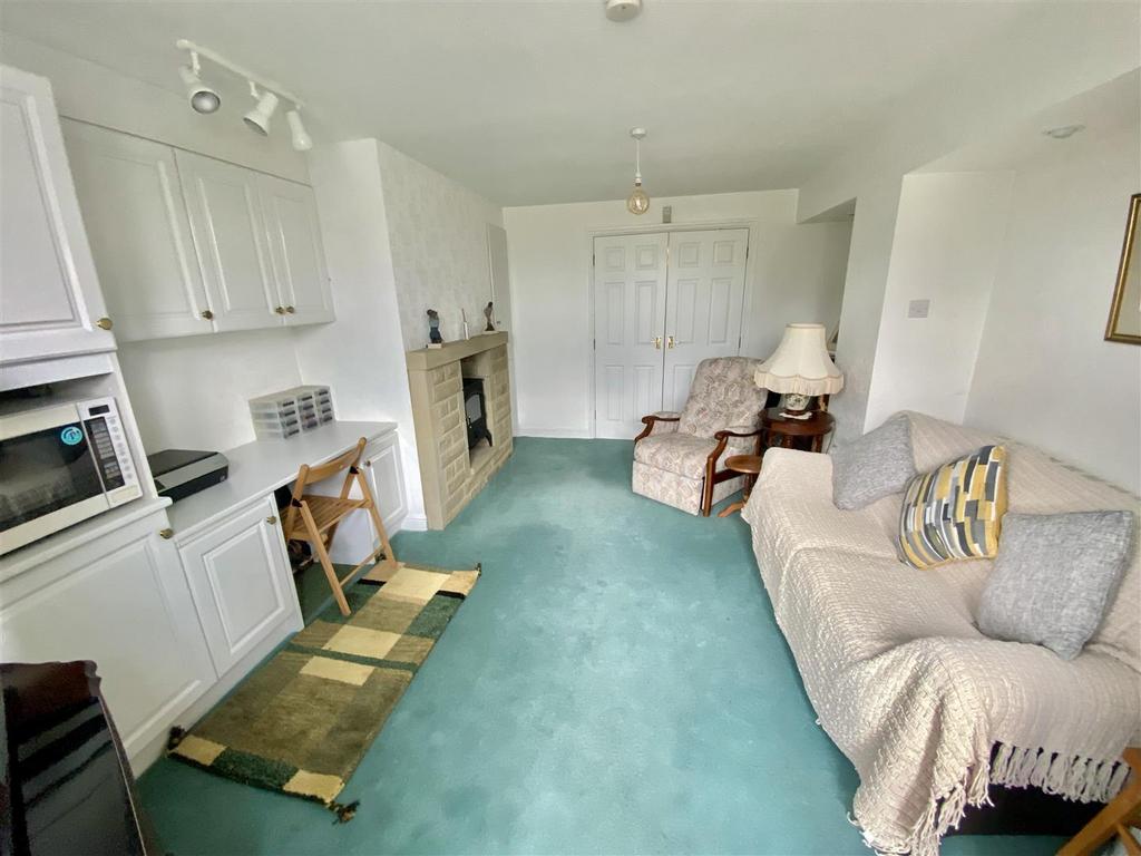 Bramleys Estate Agents - Lady Heton Avenue - Mirfi