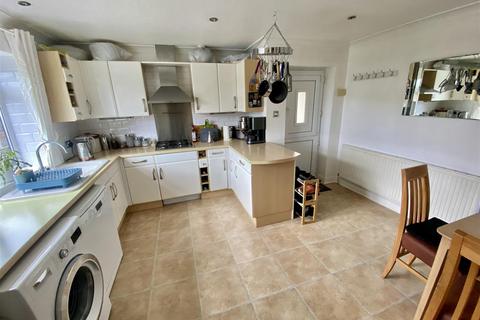 undefined, Lady Heton Avenue, Mirfield