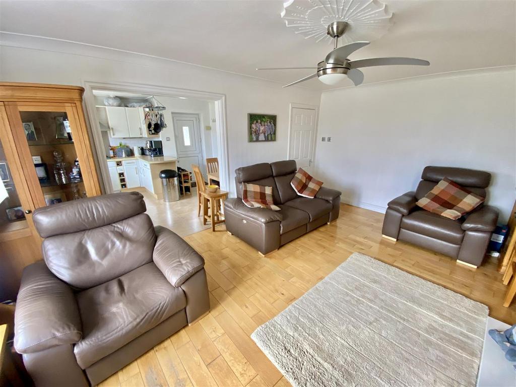 Bramleys Estate Agents - Lady Heton Avenue - Mirfi