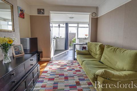 2 bedroom terraced house for sale, Kings Chase, Brentwood, CM14