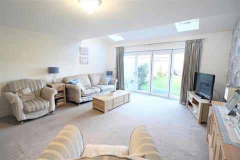 undefined, Delf Hill Close, Bradford BD12