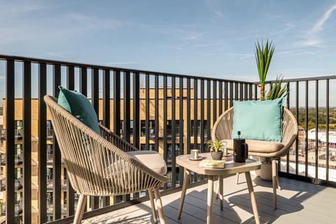 1 bedroom apartment for sale, at Kew Bridge Rise, Brentford TW8