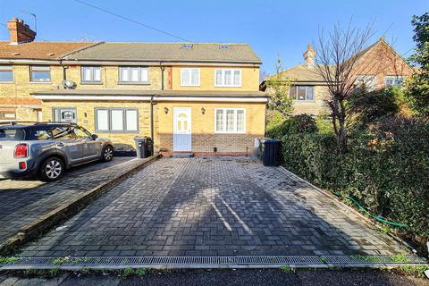 Kingsley Road, Ilford, IG6