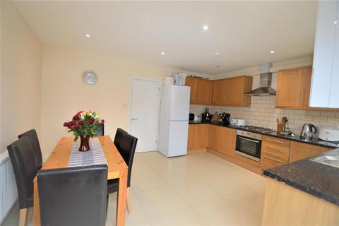5 bedroom house to rent, Kingsley Road, Ilford, IG6