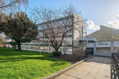 2 bedroom flat to rent, Masons Hill, Bromley, Kent, BR2