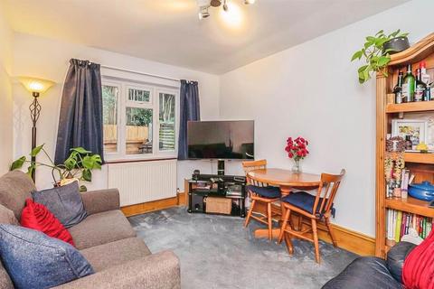 2 bedroom maisonette for sale, St. Charles Road, Brentwood