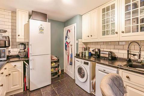 2 bedroom maisonette for sale, St. Charles Road, Brentwood
