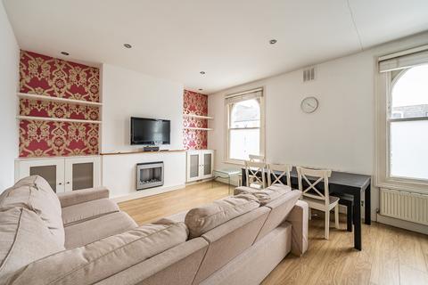 2 bedroom flat to rent, Gauden Road London SW4
