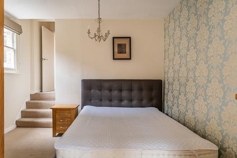 2 bedroom flat to rent, Gauden Road London SW4